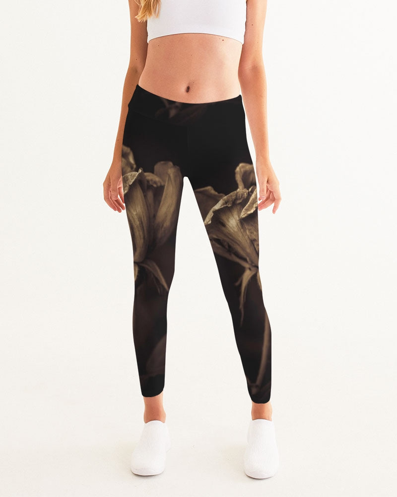 Beauty in darkness Women's Yoga Pants