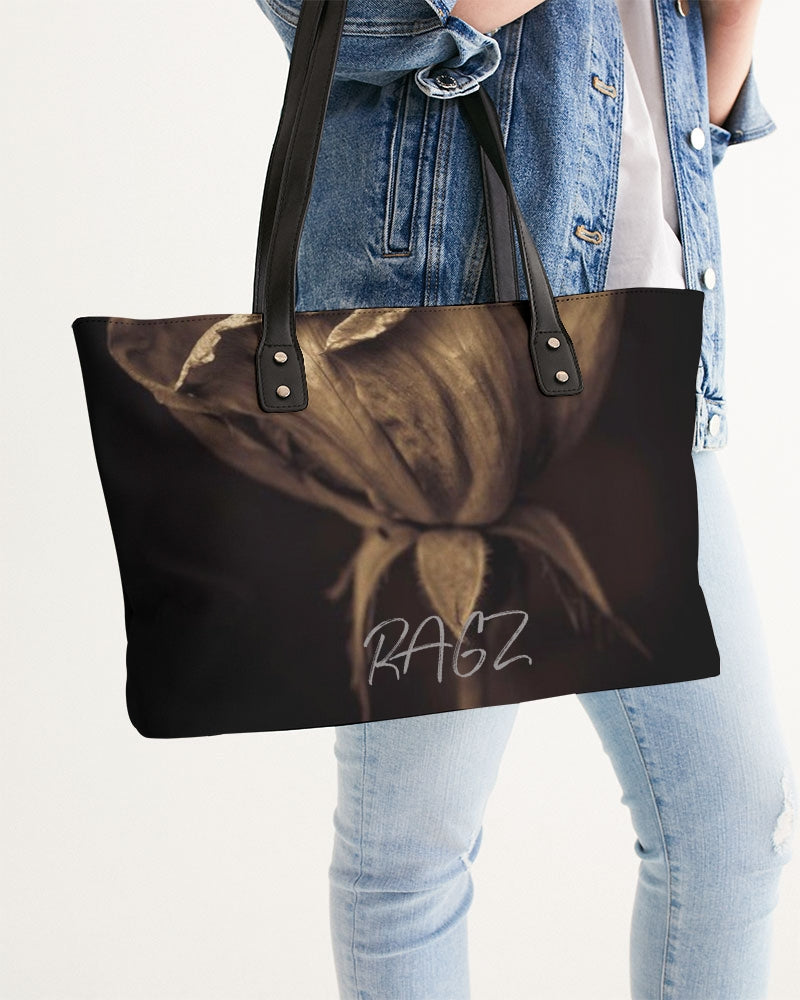 Beauty in darkness Stylish Tote