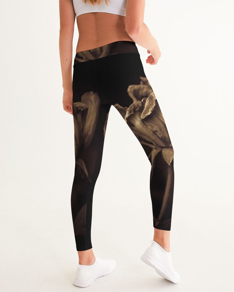 Beauty in darkness Women's Yoga Pants